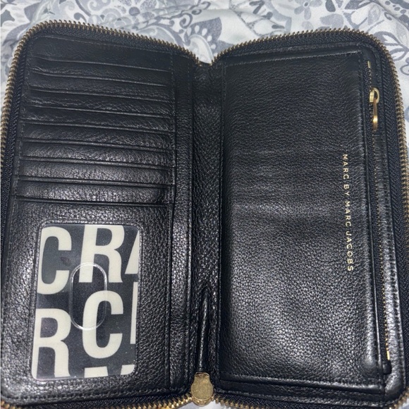 Marc Jacob wallet - Picture 2 of 3